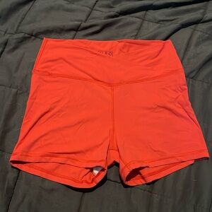 V - waist Fleo Shorts